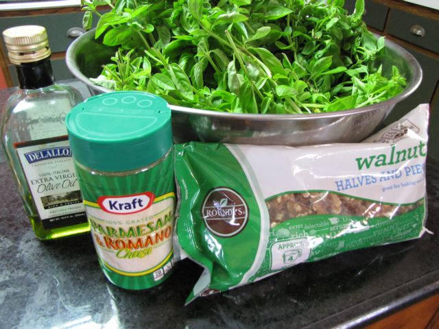 Pesto ingredients